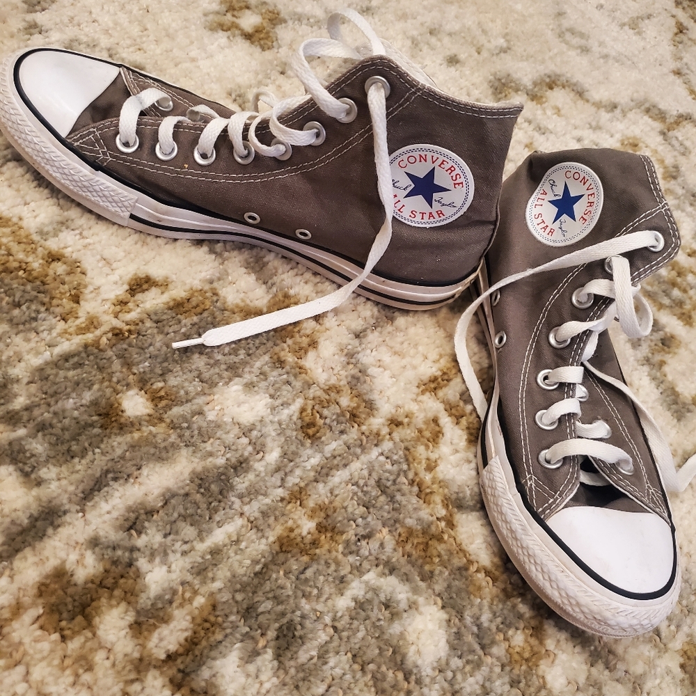 Unisex Converse Hi tops Mens 7/Womens 9